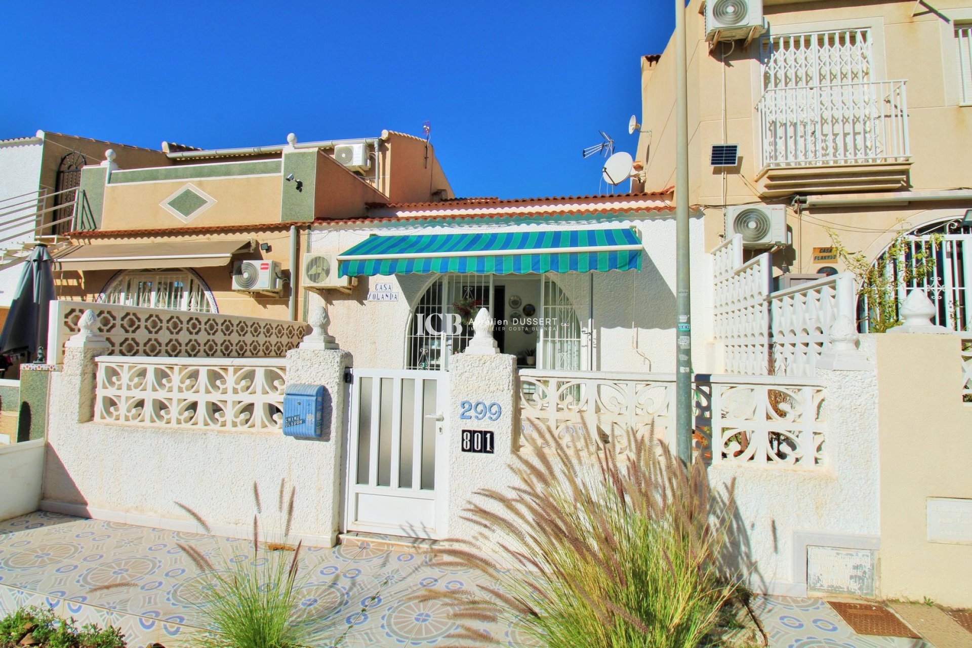 Revente - Maison mitoyenne -
Torrevieja - El chaparral