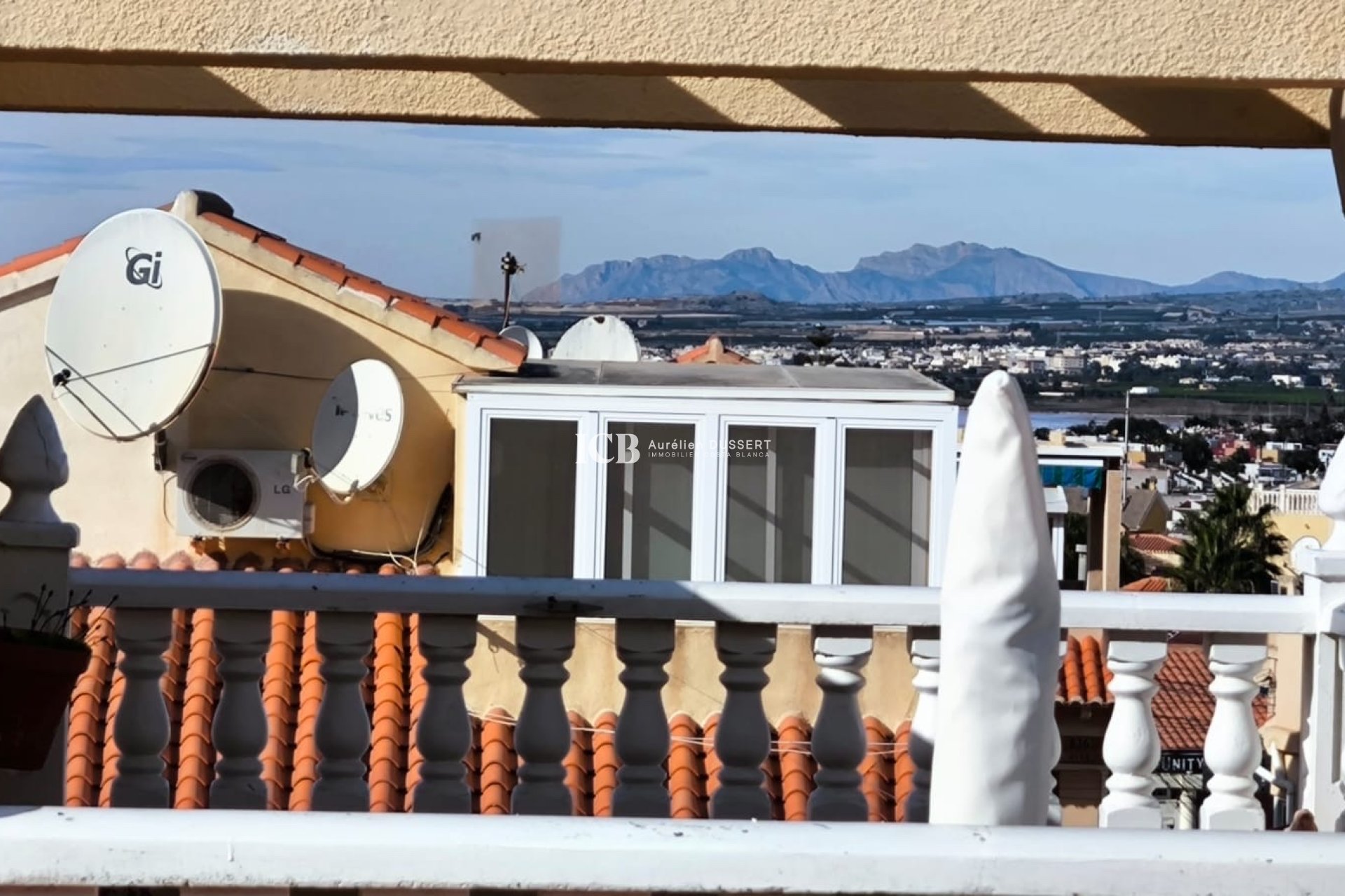 Revente - Maison mitoyenne -
Torrevieja - El chaparral