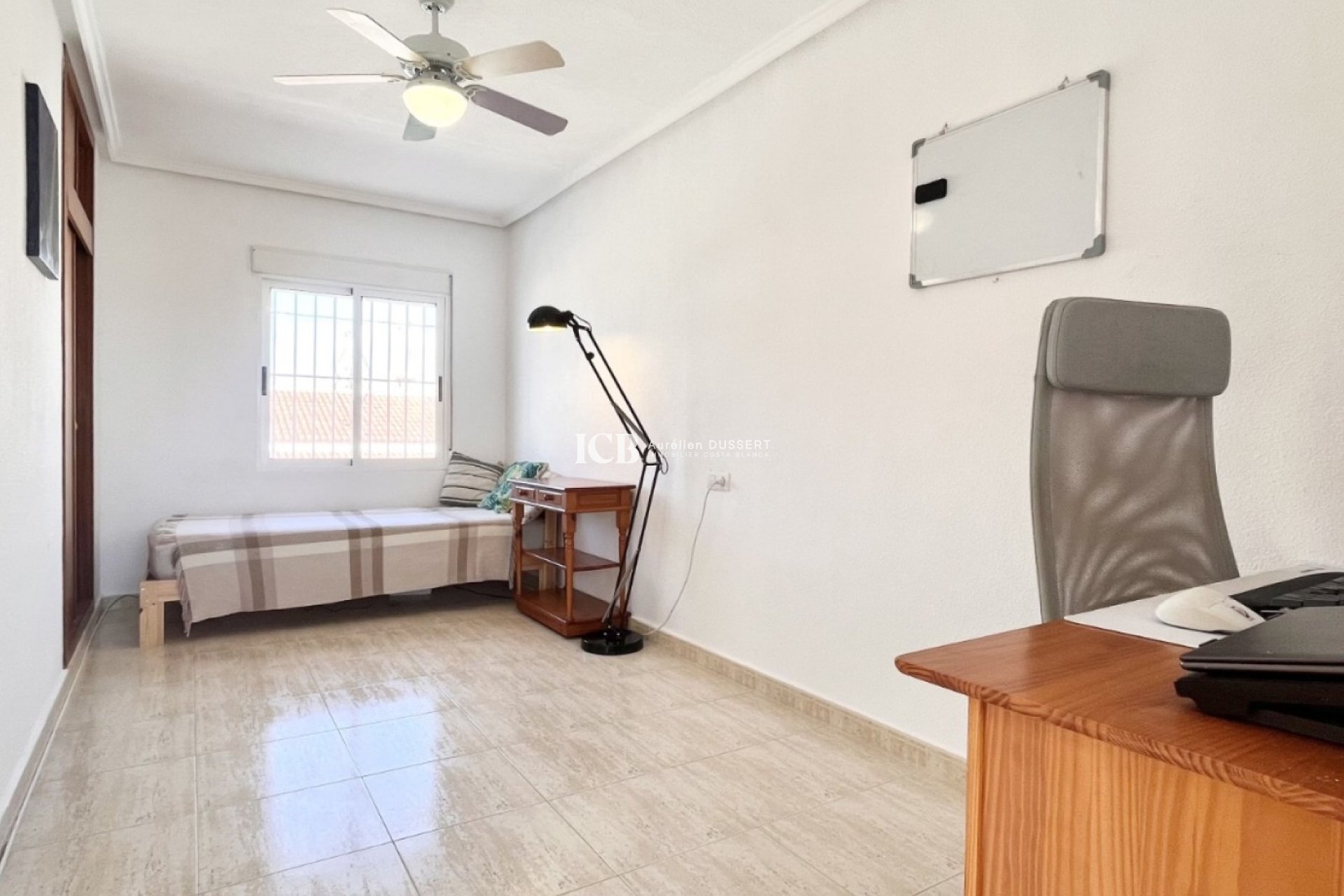 Revente - Maison mitoyenne -
Torrevieja - La Siesta - El Salado -  Torreta