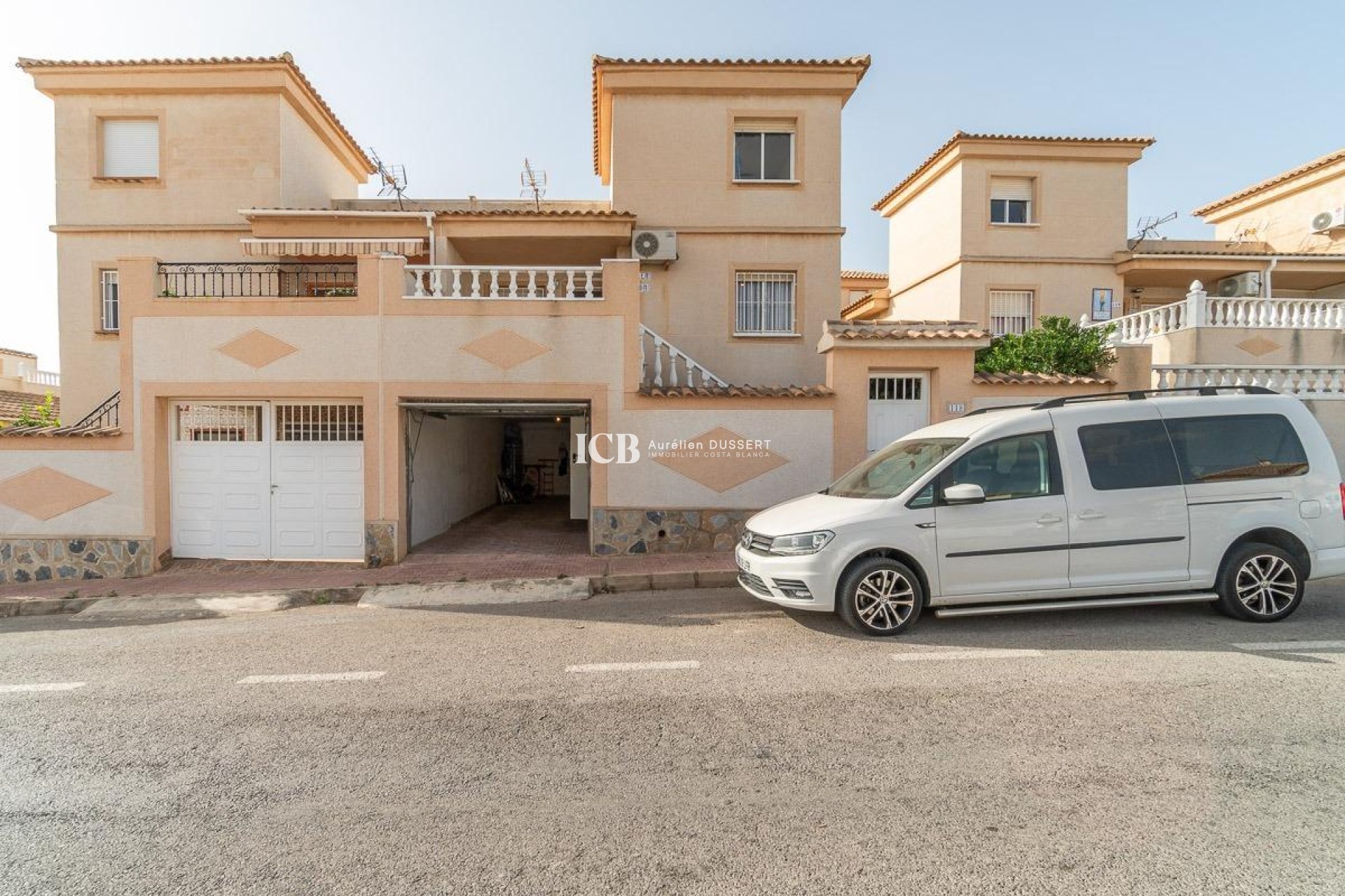 Revente - Maison mitoyenne -
Torrevieja - Los altos