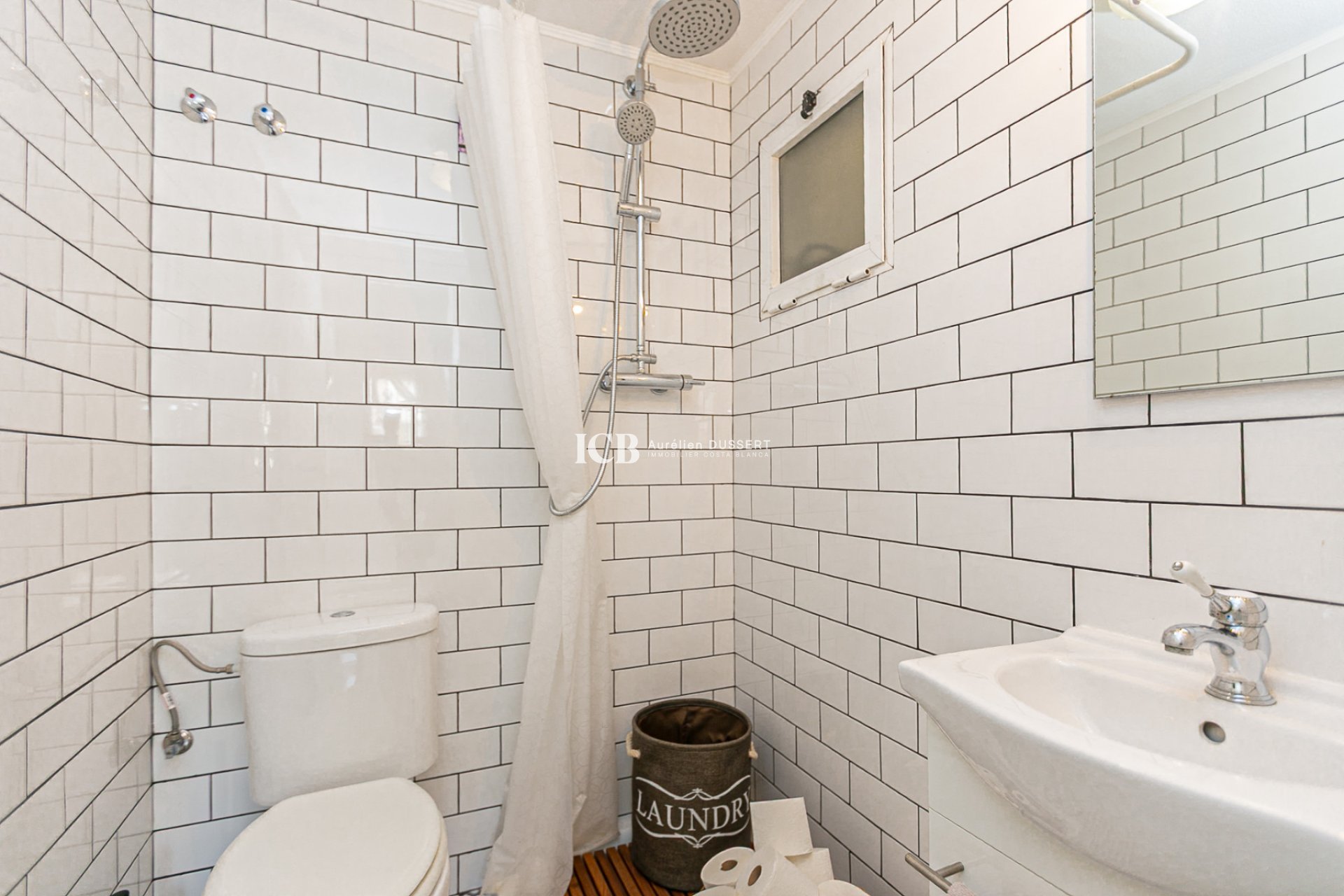 Revente - Maison mitoyenne -
Torrevieja - Torretas