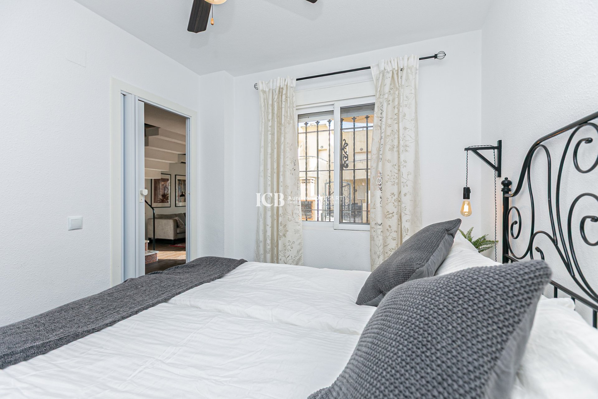 Revente - Maison mitoyenne -
Torrevieja - Torretas