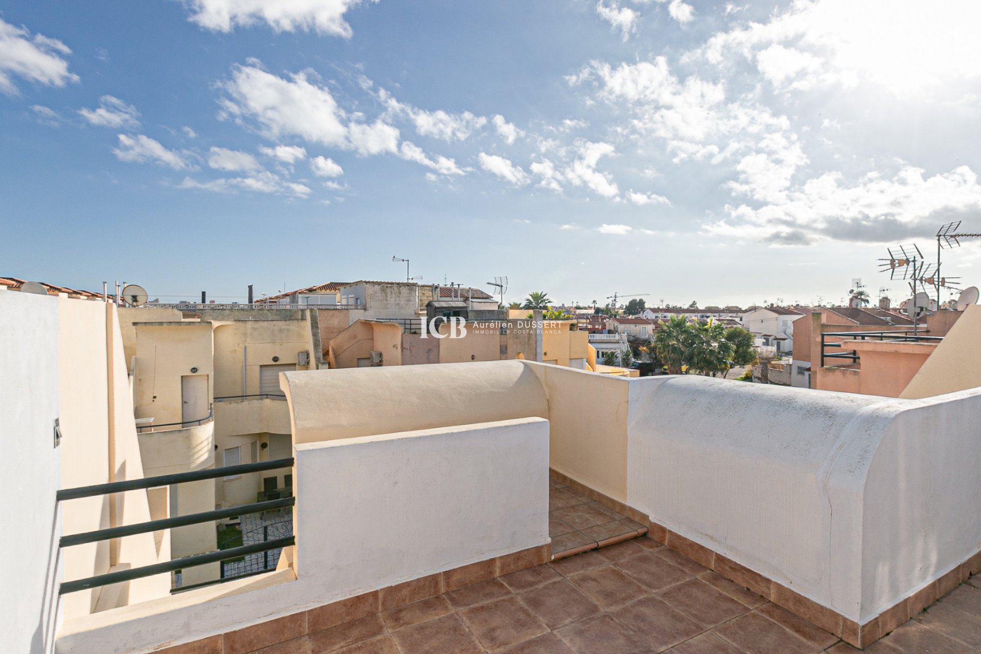 Revente - Maison mitoyenne -
Torrevieja - Torretas
