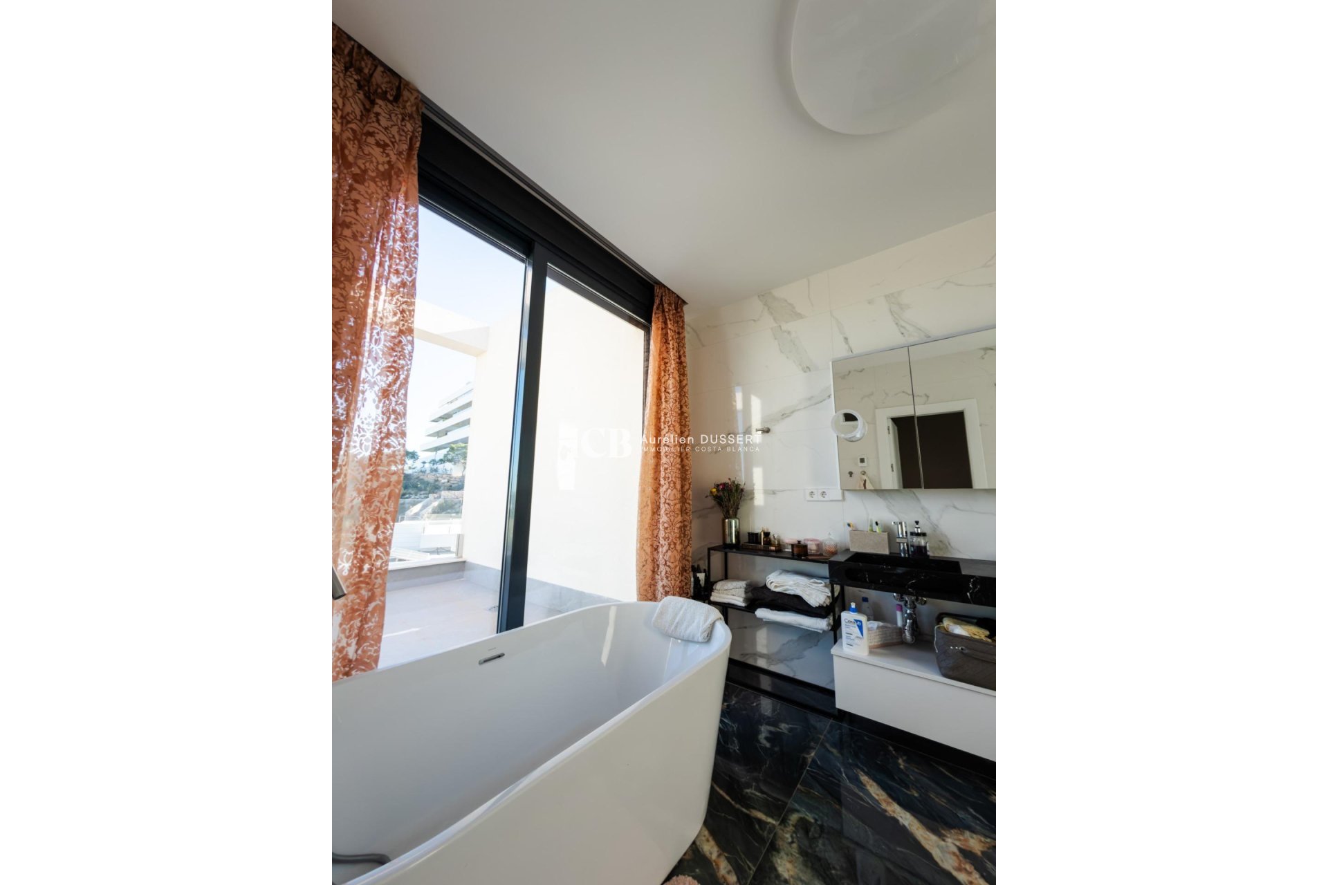 Revente - Villa -
Las Colinas Golf