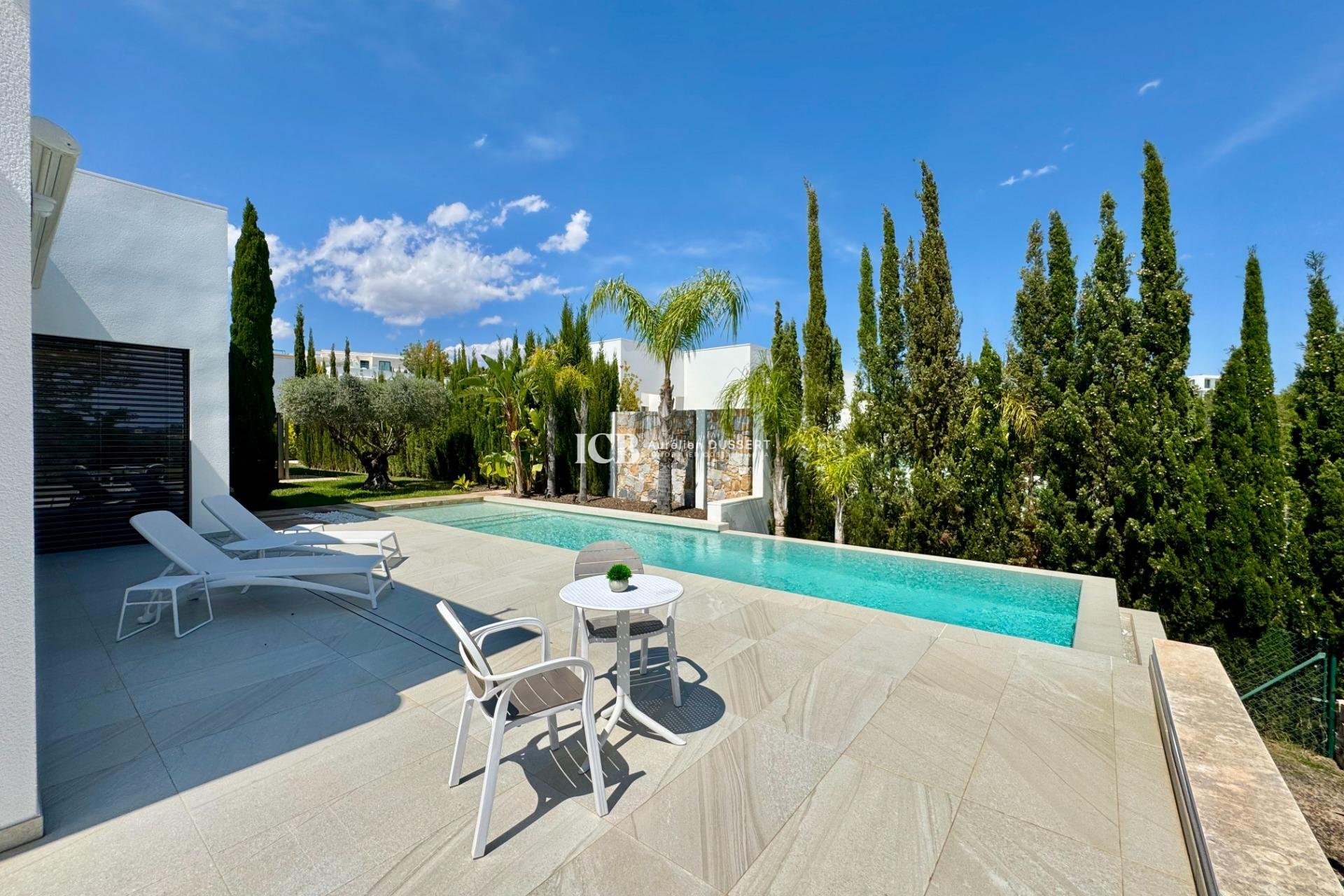 Revente - Villa -
Las Colinas Golf