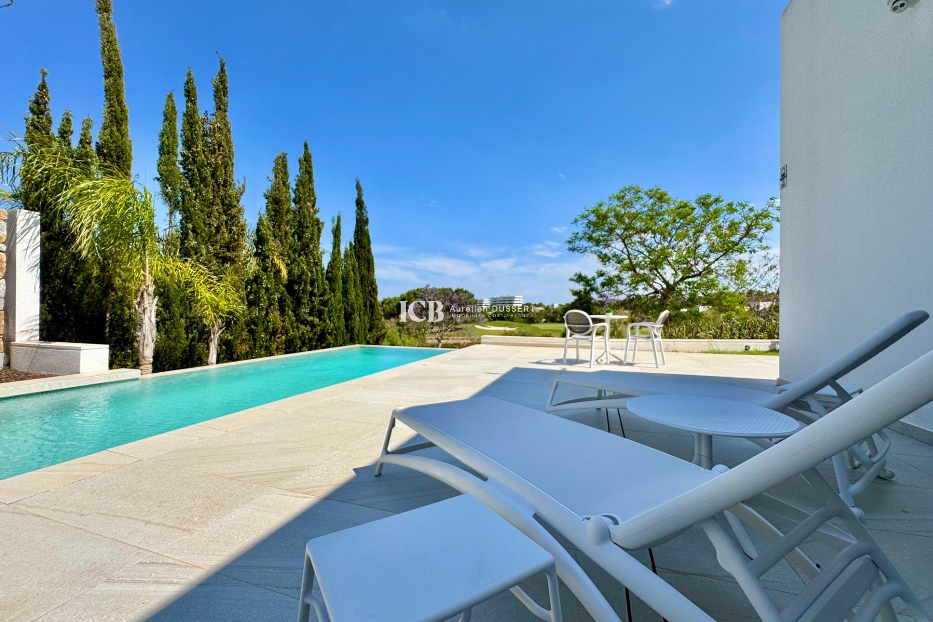 Revente - Villa -
Las Colinas Golf