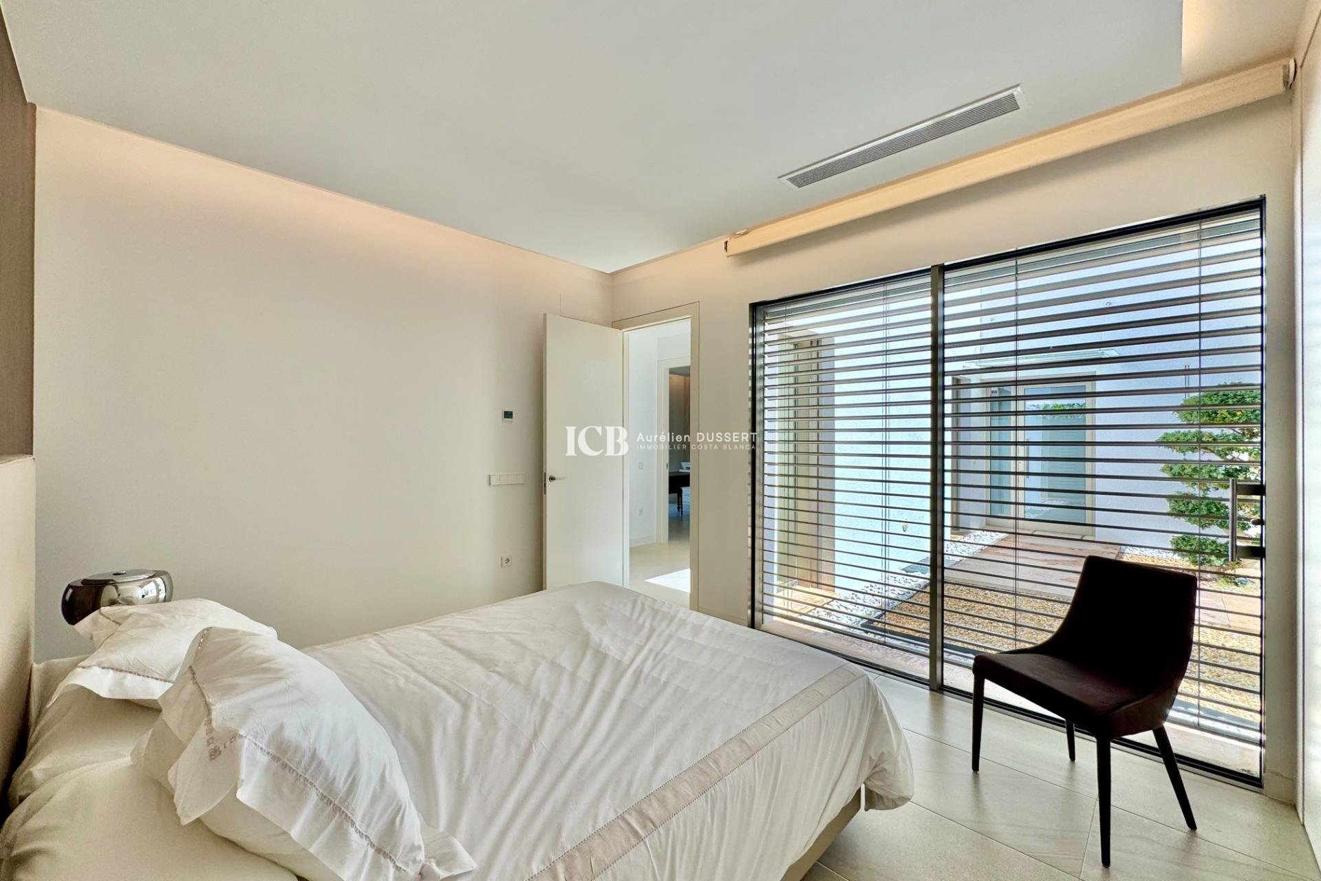 Revente - Villa -
Las Colinas Golf