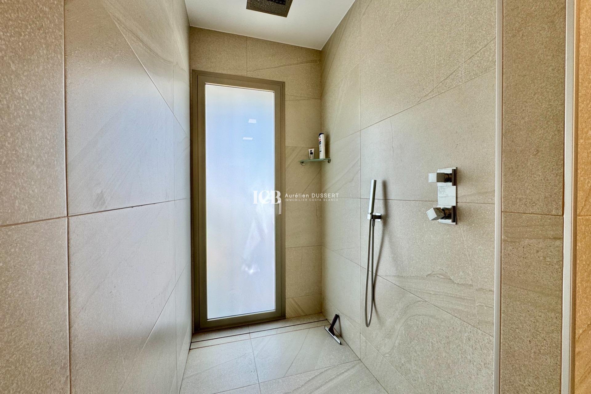 Revente - Villa -
Las Colinas Golf