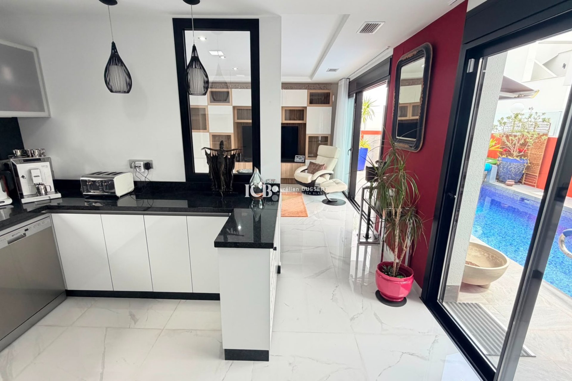 Revente - Villa -
Los Montesinos - La Herrada