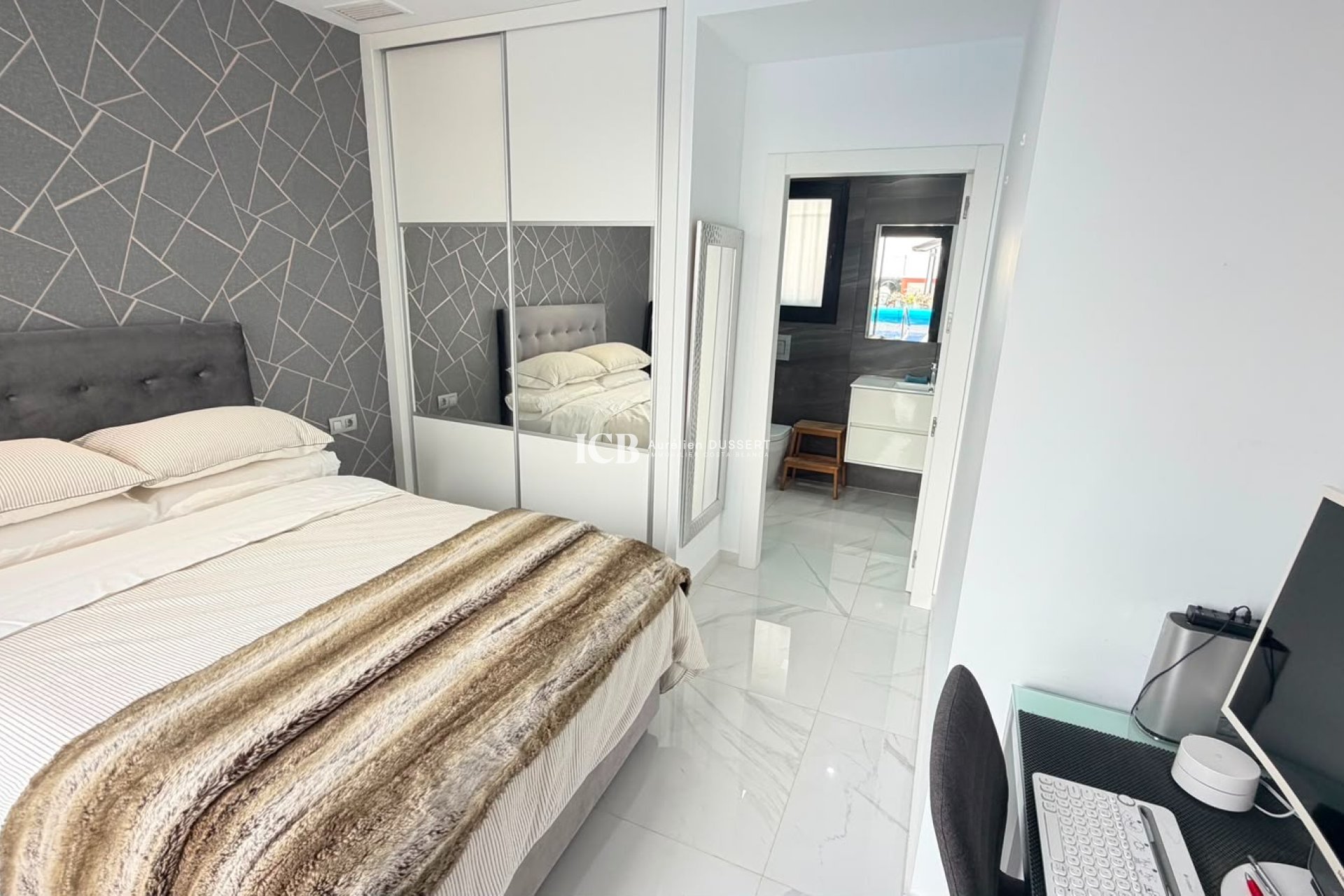 Revente - Villa -
Los Montesinos - La Herrada
