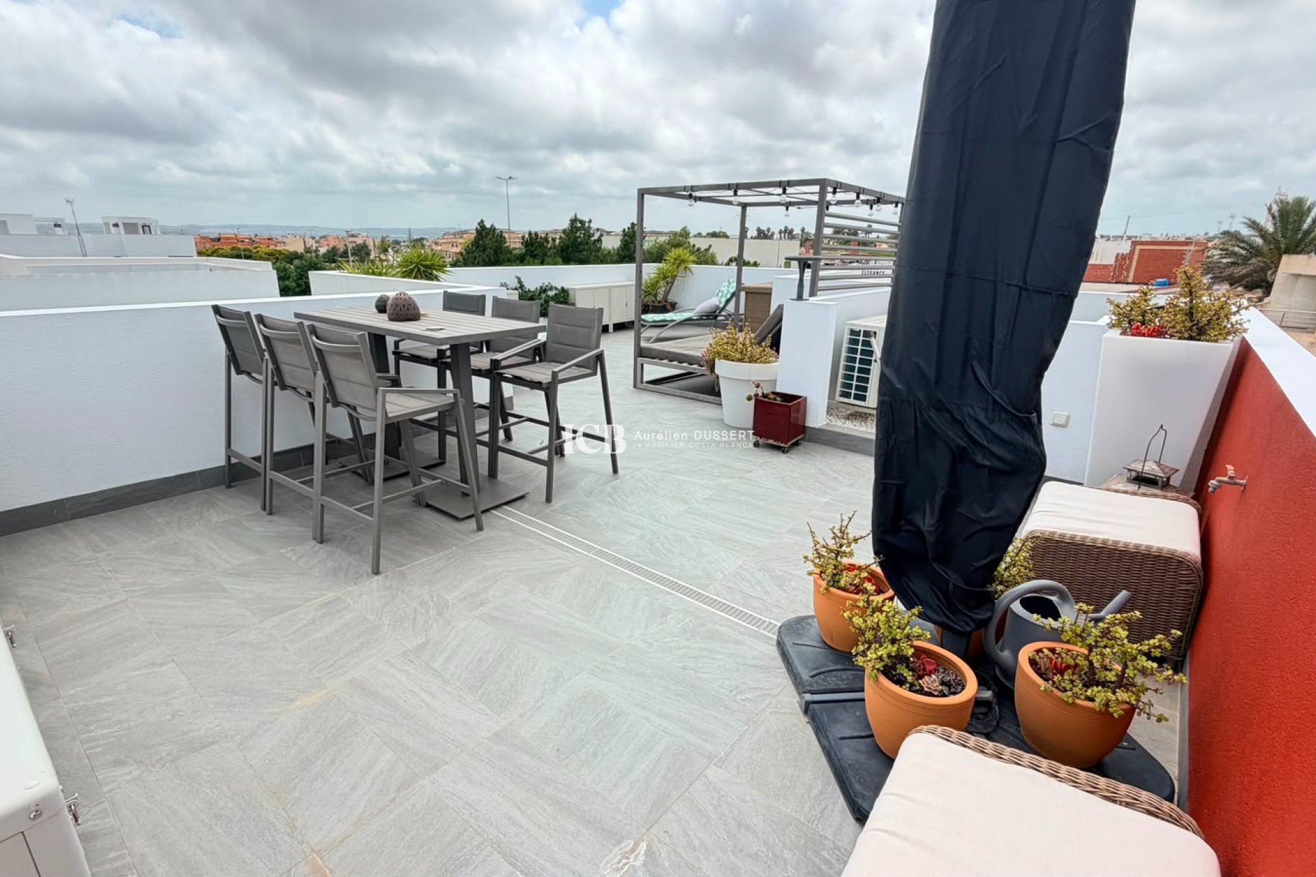 Revente - Villa -
Los Montesinos - La Herrada