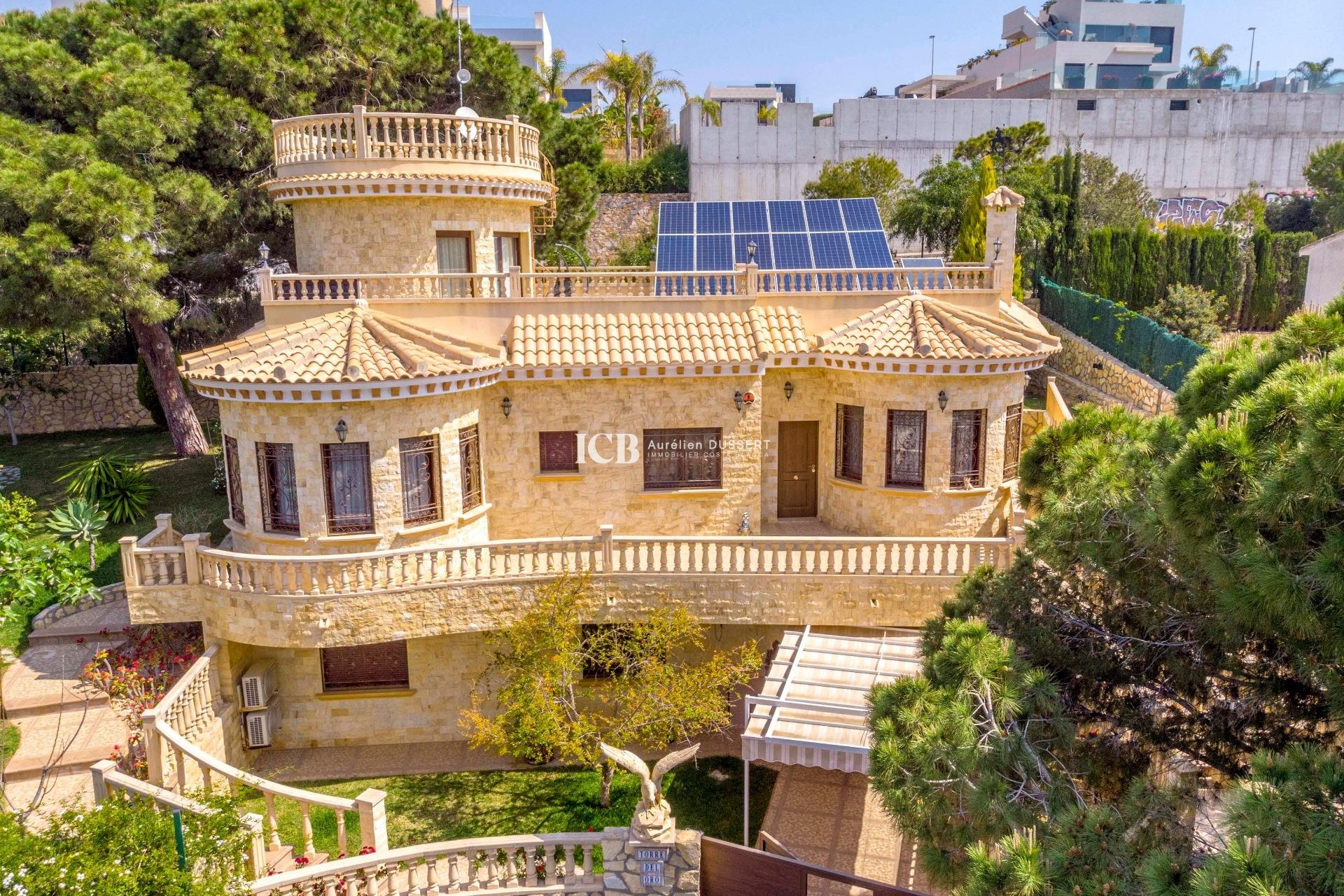 Revente - Villa -
Orihuela Costa - Campoamor