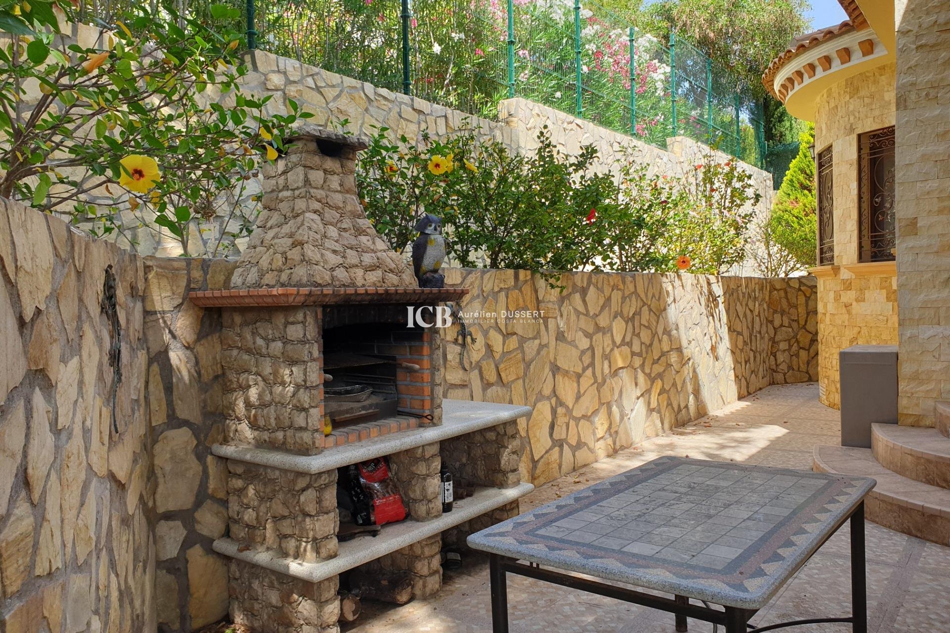 Revente - Villa -
Orihuela Costa - Campoamor