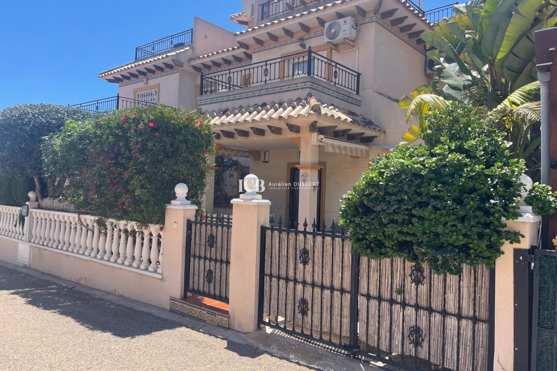 Revente - Villa -
Orihuela Costa - La Regia