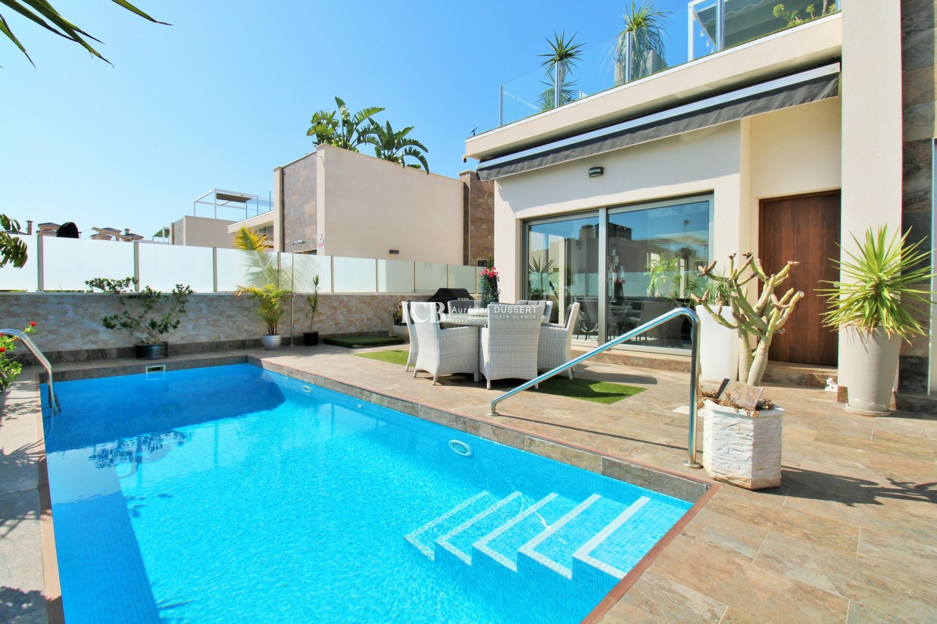 Revente - Villa -
Orihuela Costa - Villamartín