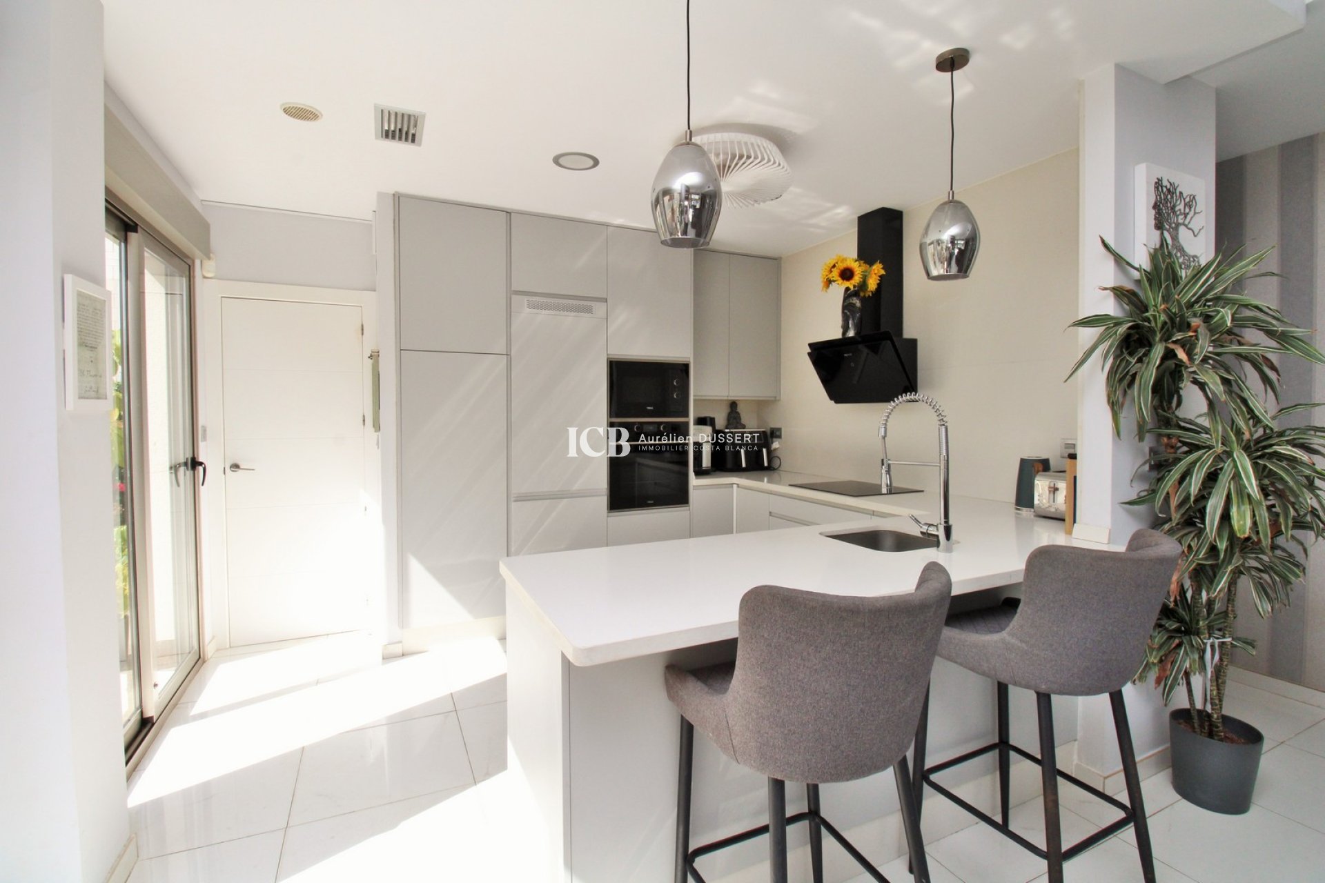 Revente - Villa -
Orihuela Costa - Villamartín