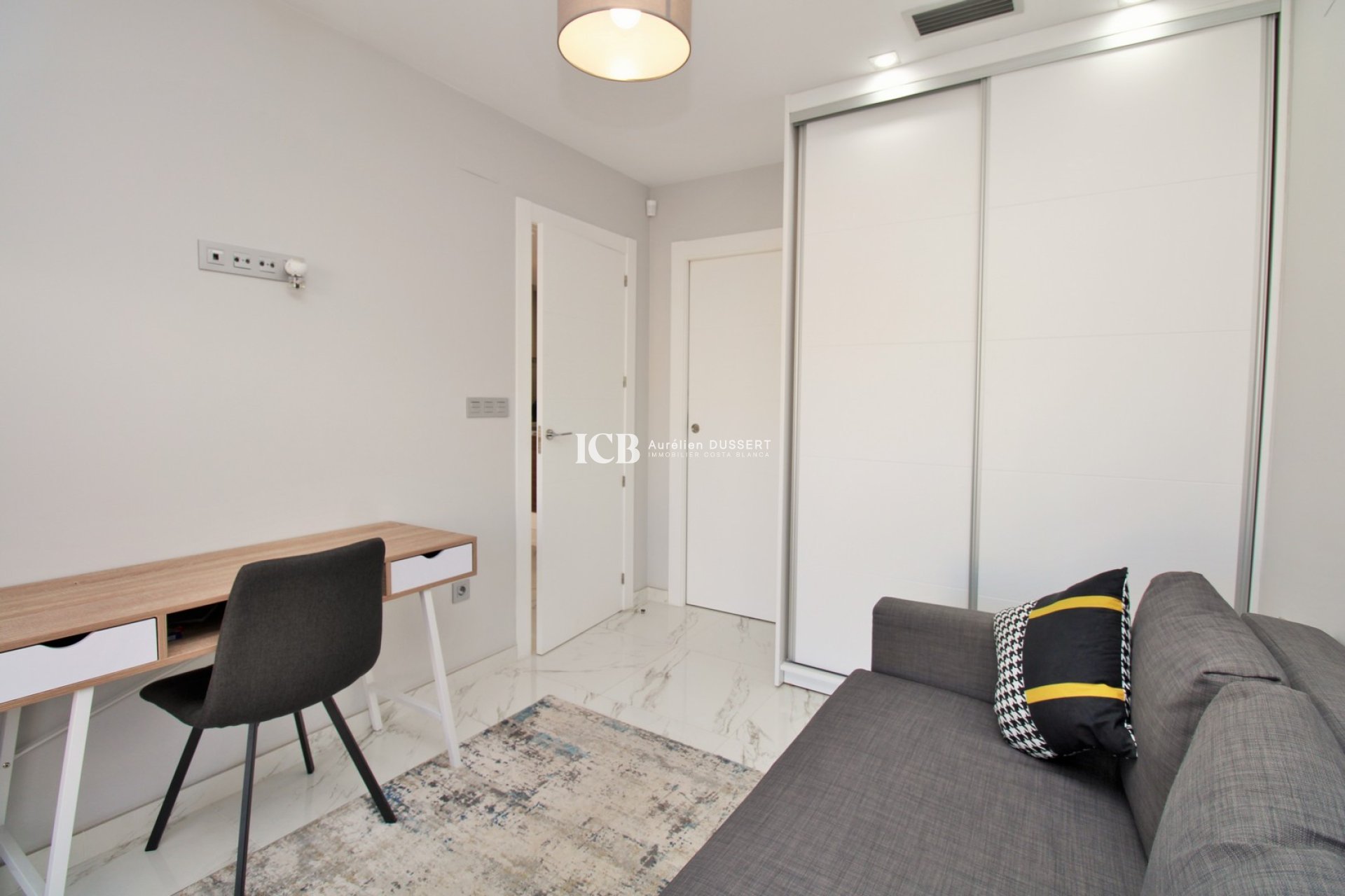 Revente - Villa -
Orihuela Costa - Villamartín