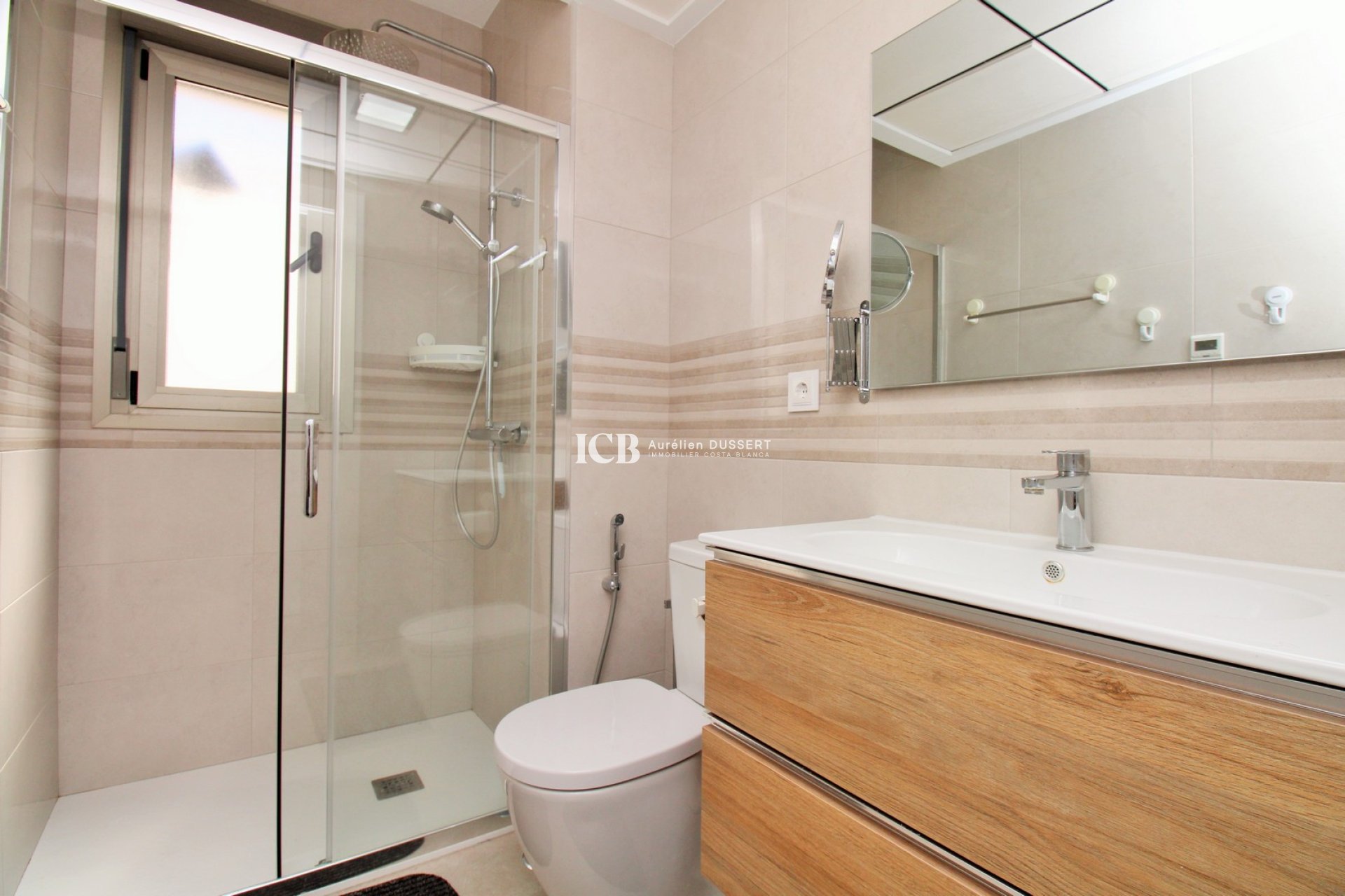 Revente - Villa -
Orihuela Costa - Villamartín