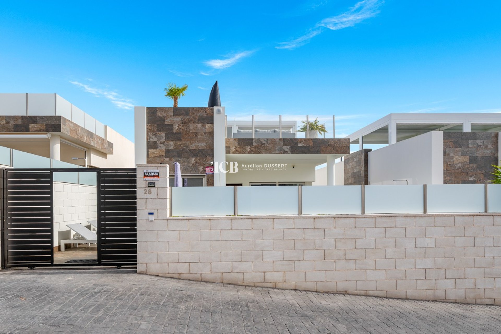 Revente - Villa -
Orihuela Costa - Villamartín