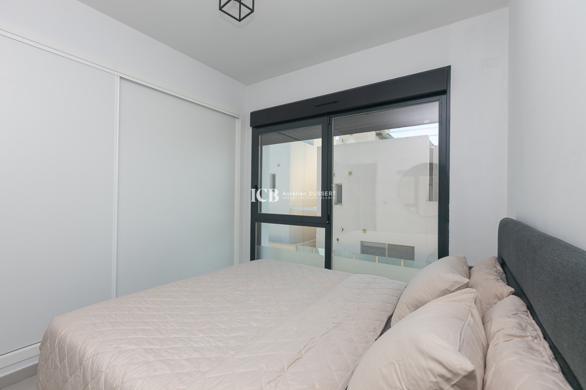 Revente - Villa -
Orihuela Costa - Villamartín