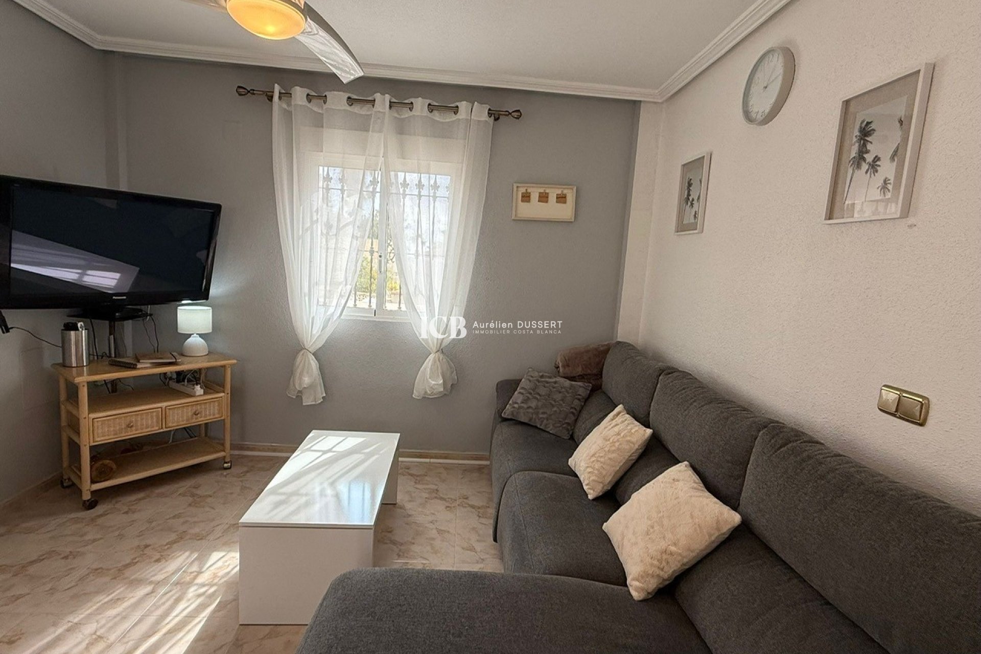 Revente - Villa -
Orihuela Costa - Villamartín