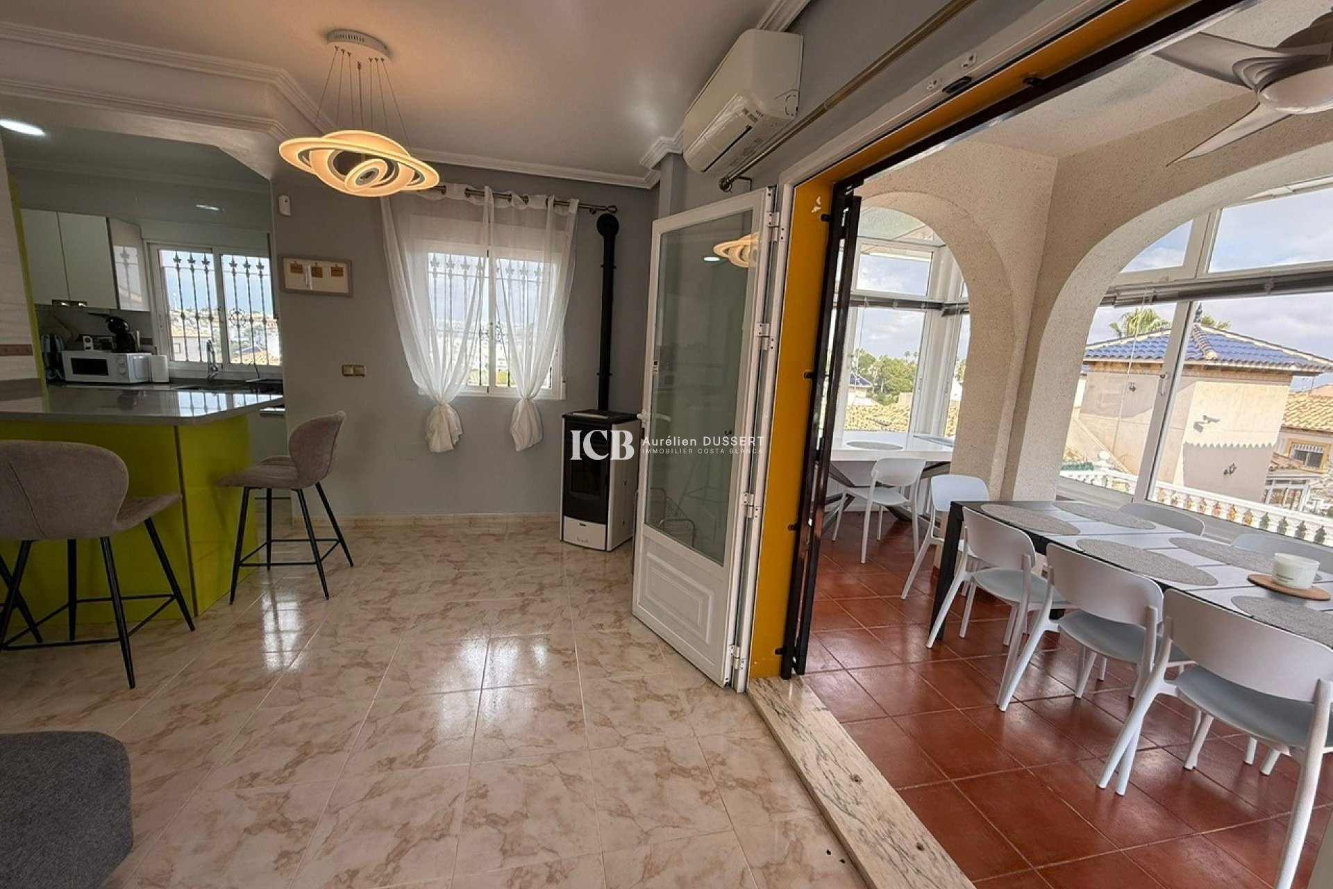Revente - Villa -
Orihuela Costa - Villamartín