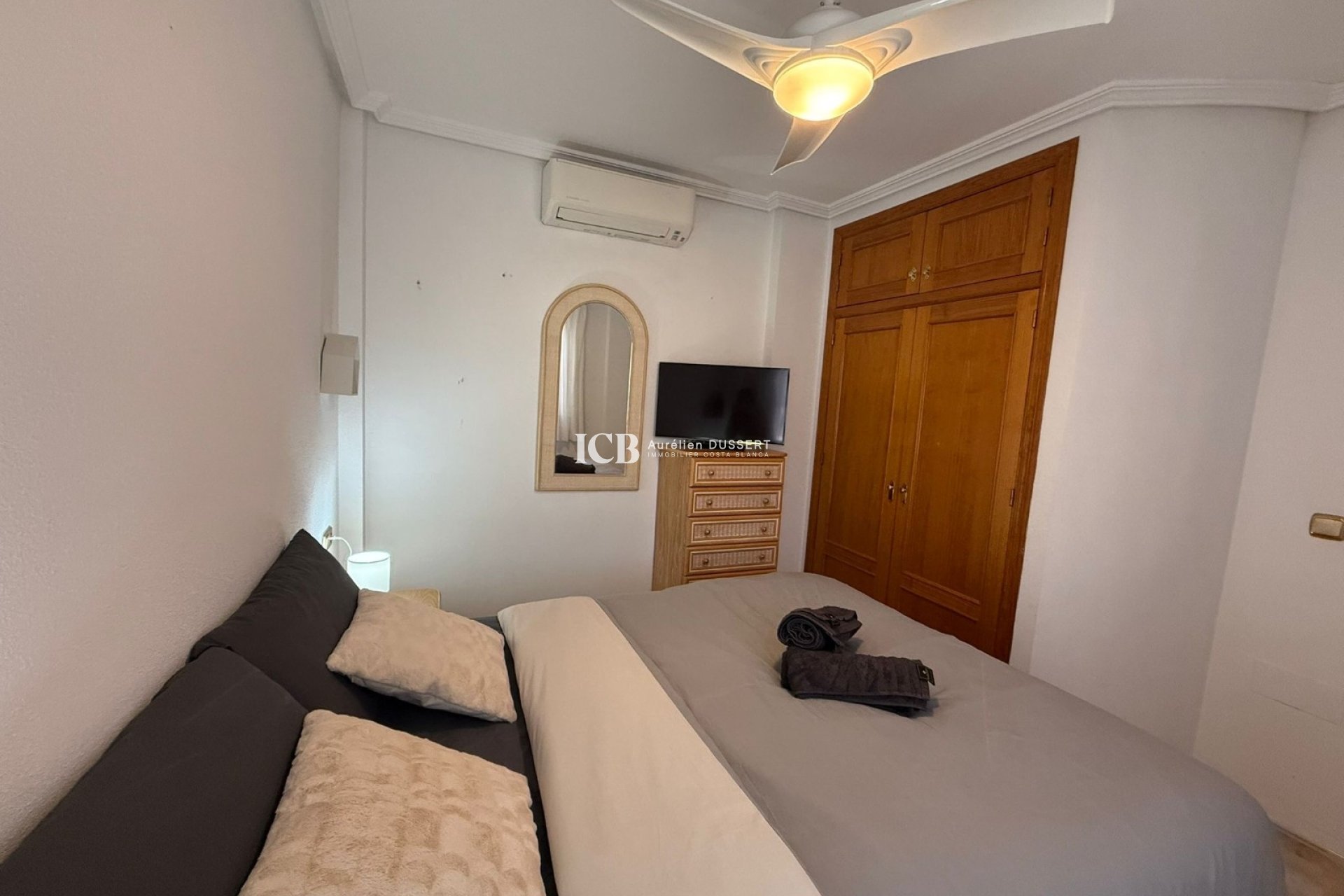 Revente - Villa -
Orihuela Costa - Villamartín