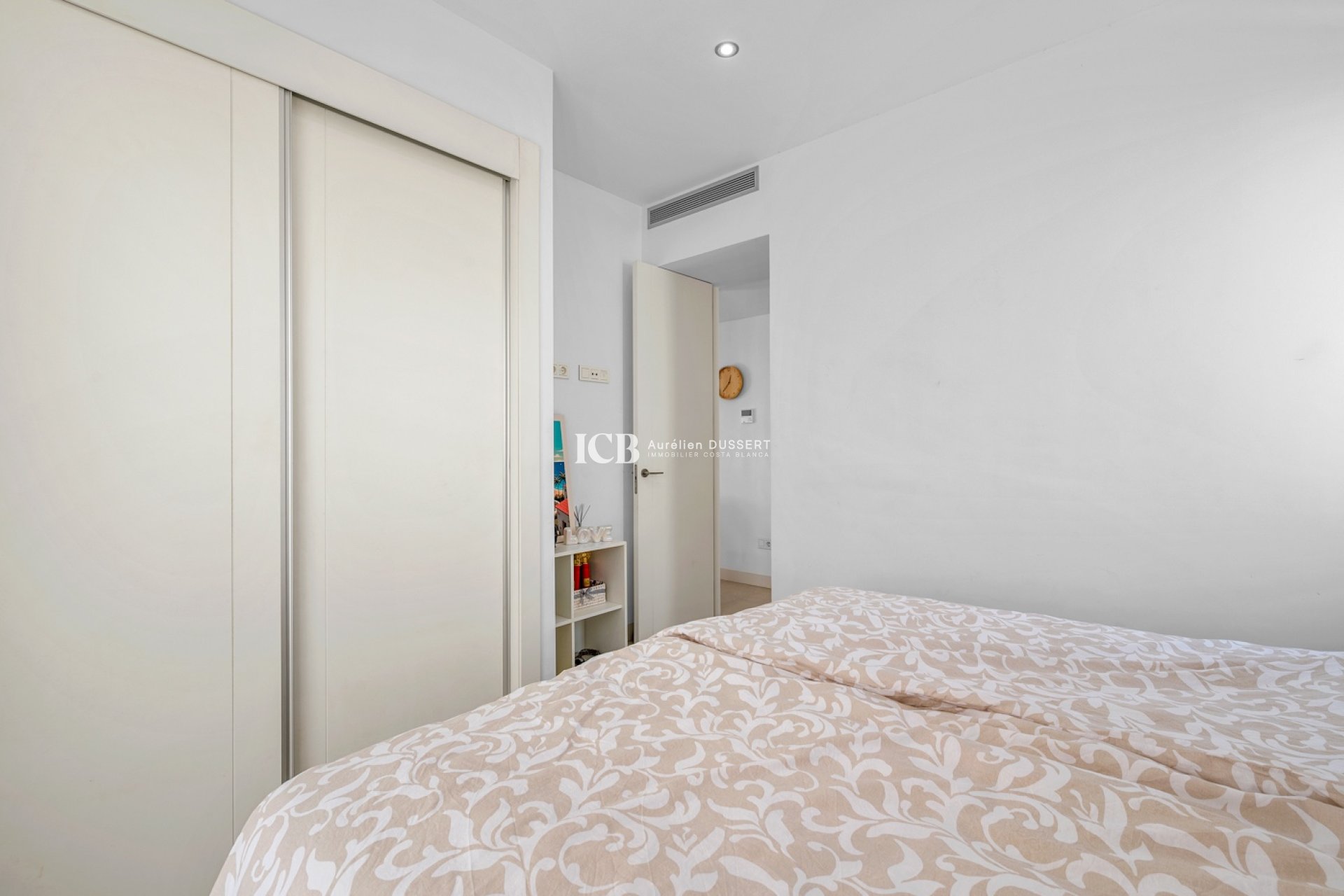 Revente - Villa -
Orihuela Costa - Villamartín