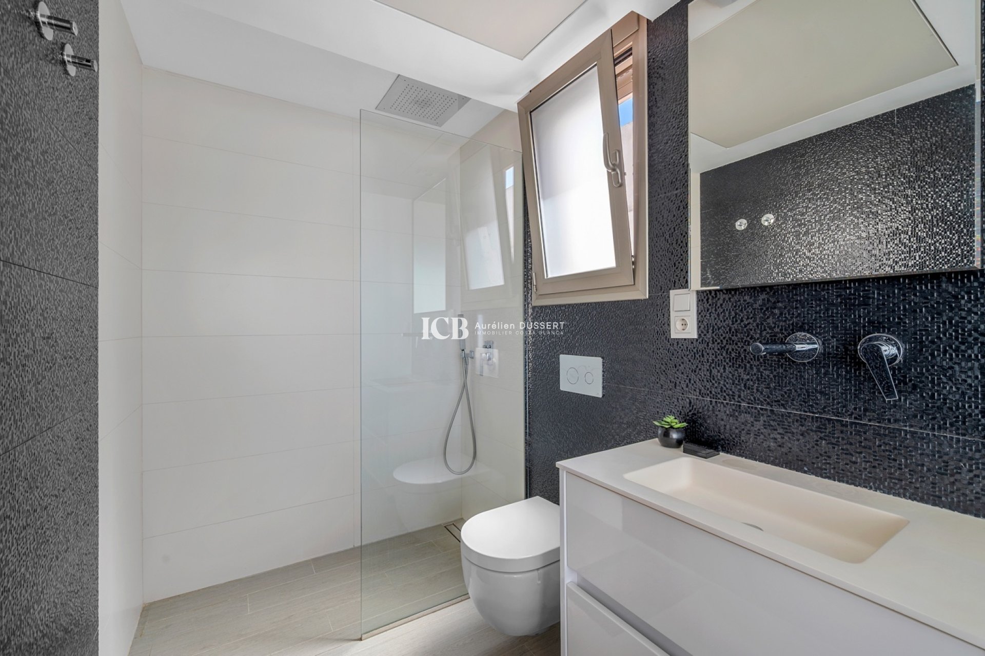 Revente - Villa -
Orihuela Costa - Villamartín