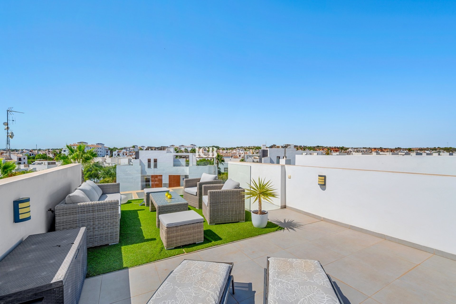 Revente - Villa -
Orihuela Costa - Villamartín