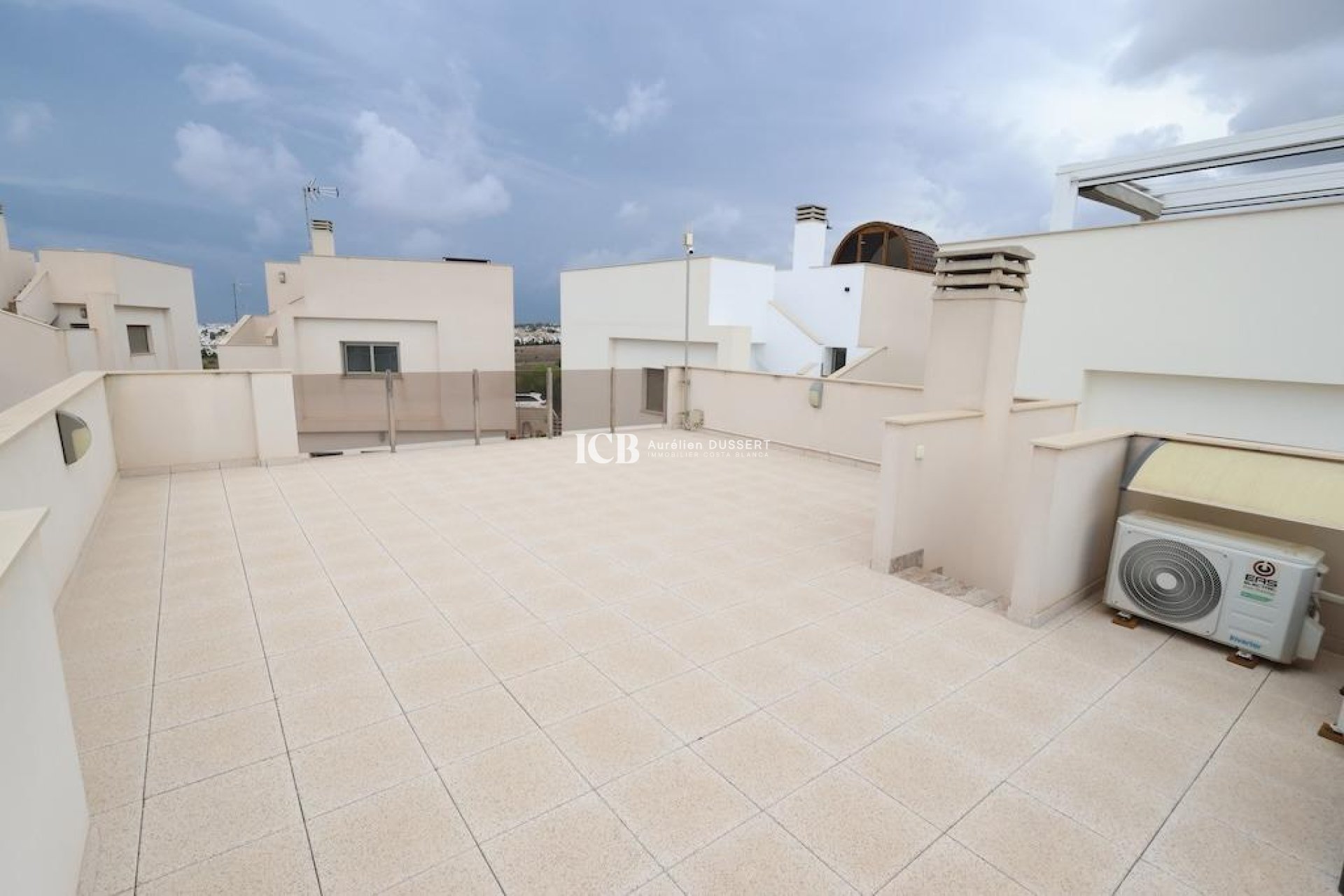 Revente - Villa -
Orihuela Costa - Villamartín