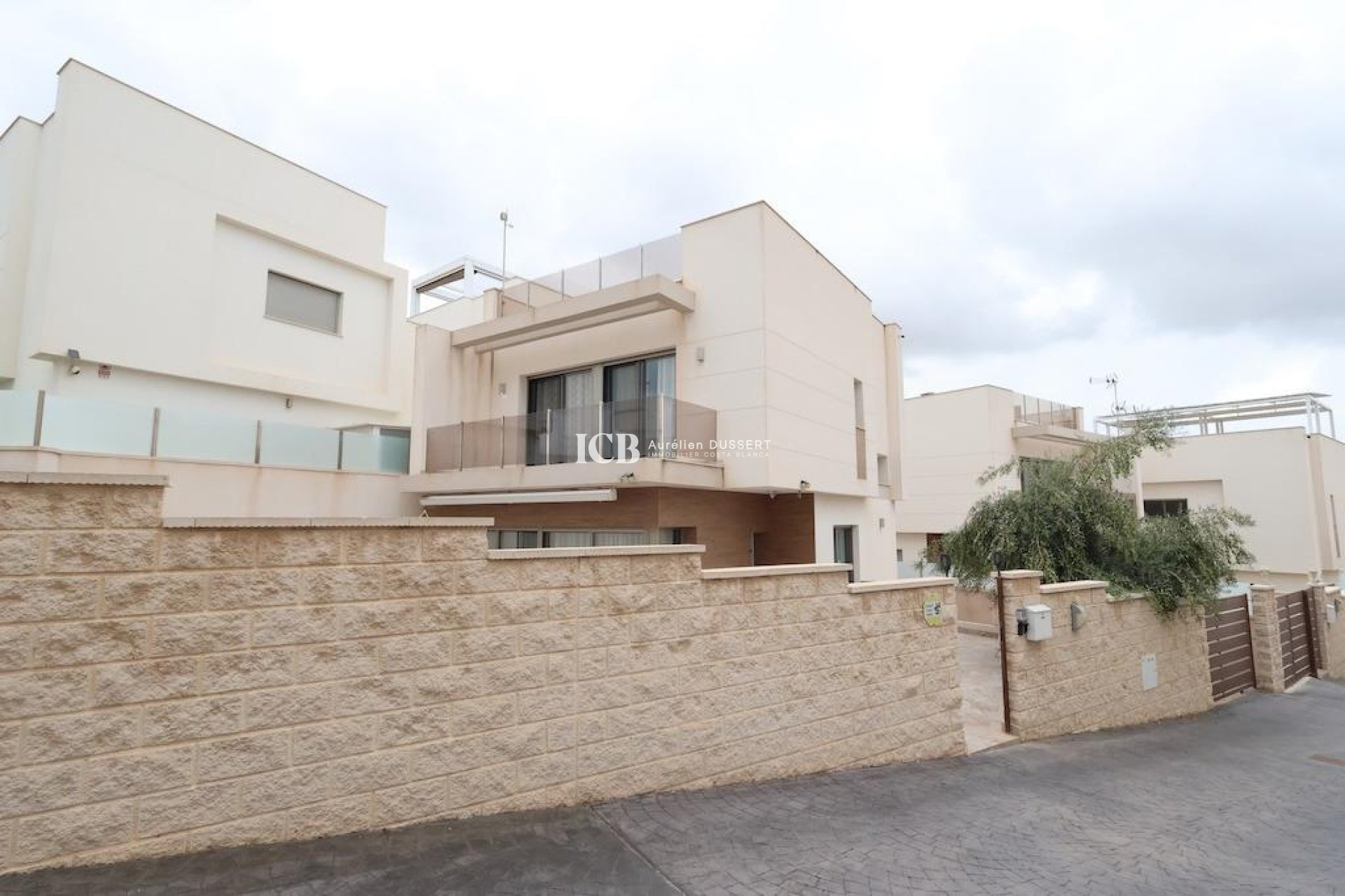 Revente - Villa -
Orihuela Costa - Villamartín
