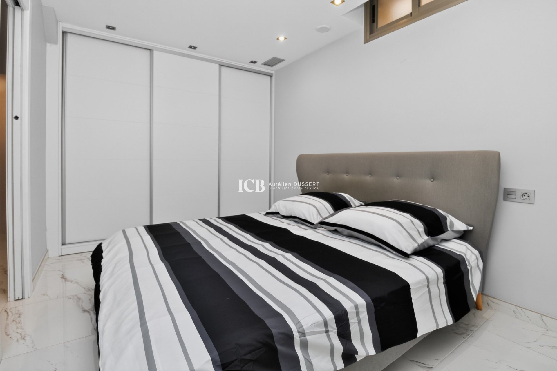 Revente - Villa -
Orihuela Costa - Villamartín