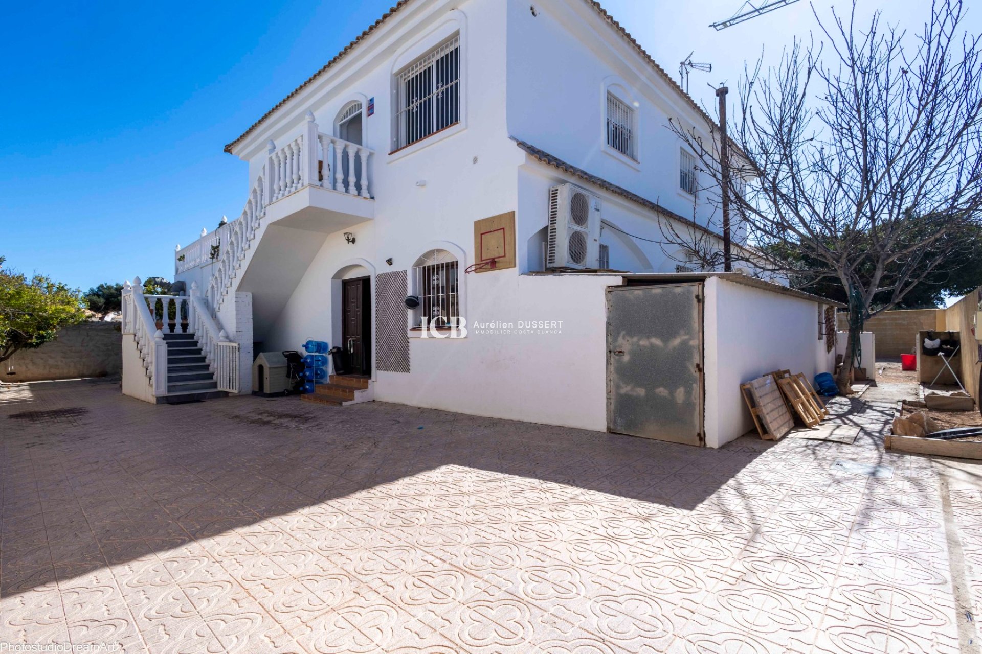 Revente - Villa -
Orihuela Costa