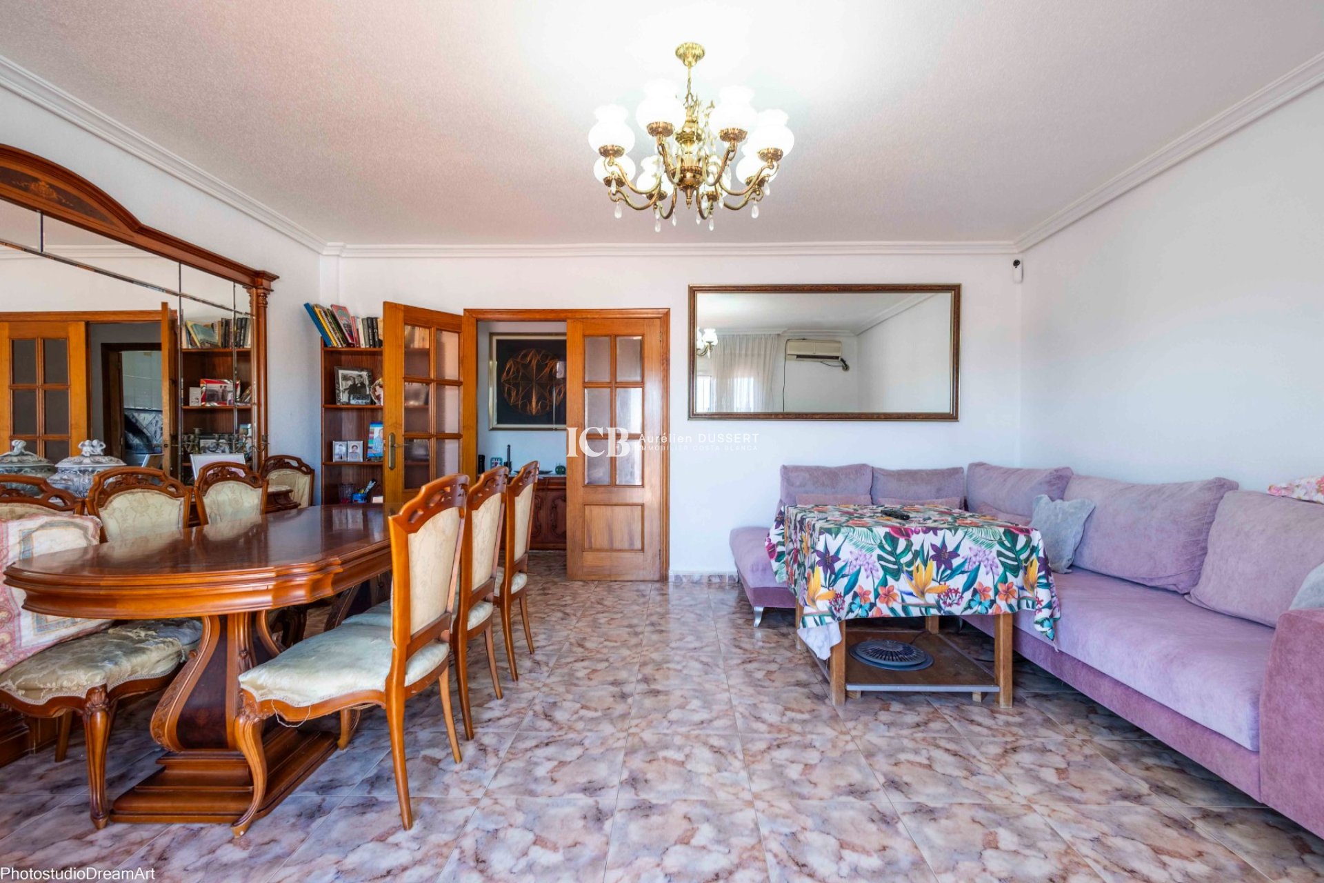 Revente - Villa -
Orihuela Costa