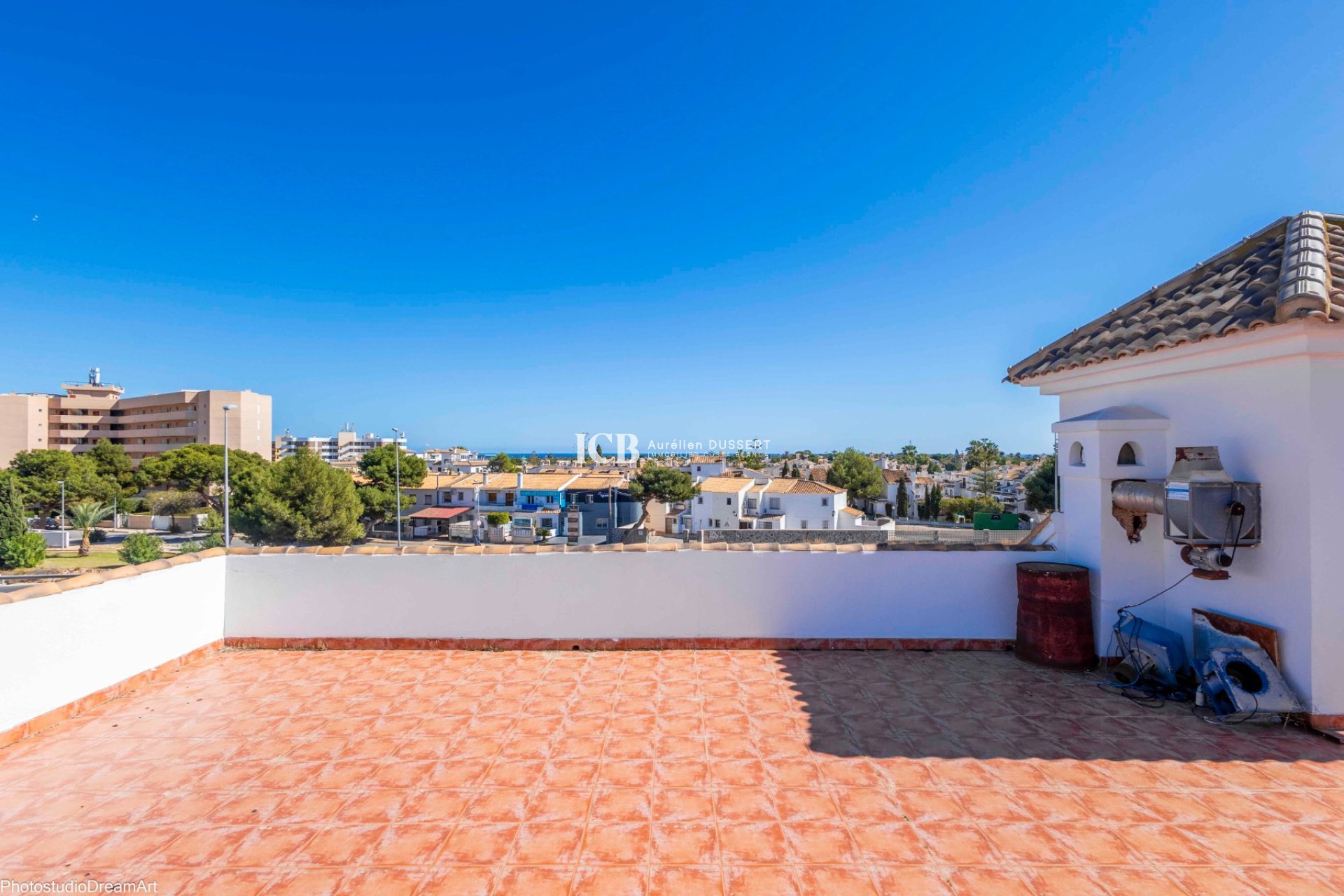 Revente - Villa -
Orihuela Costa