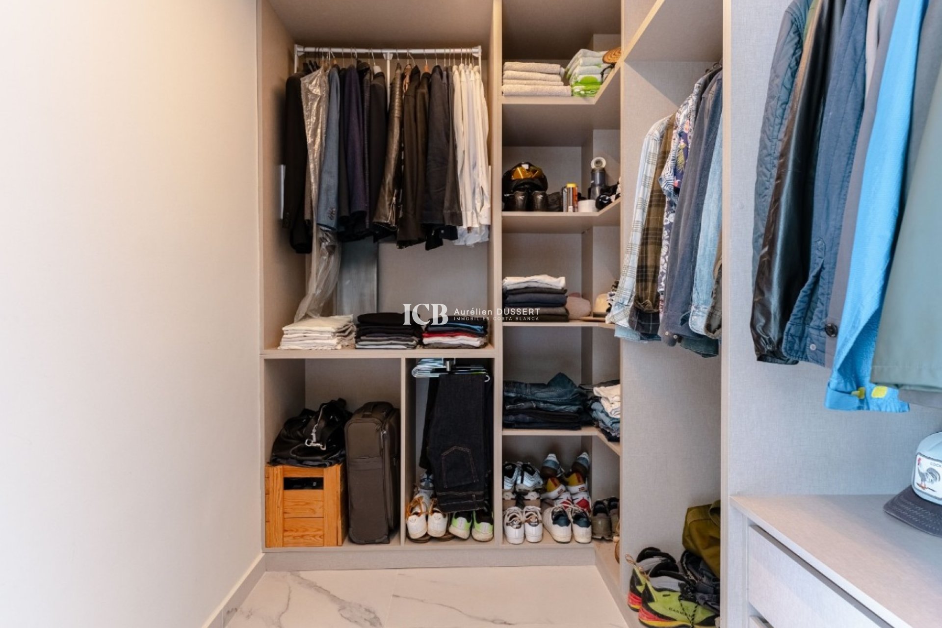 Revente - Villa -
San Miguel de Salinas - Urbanizaciones