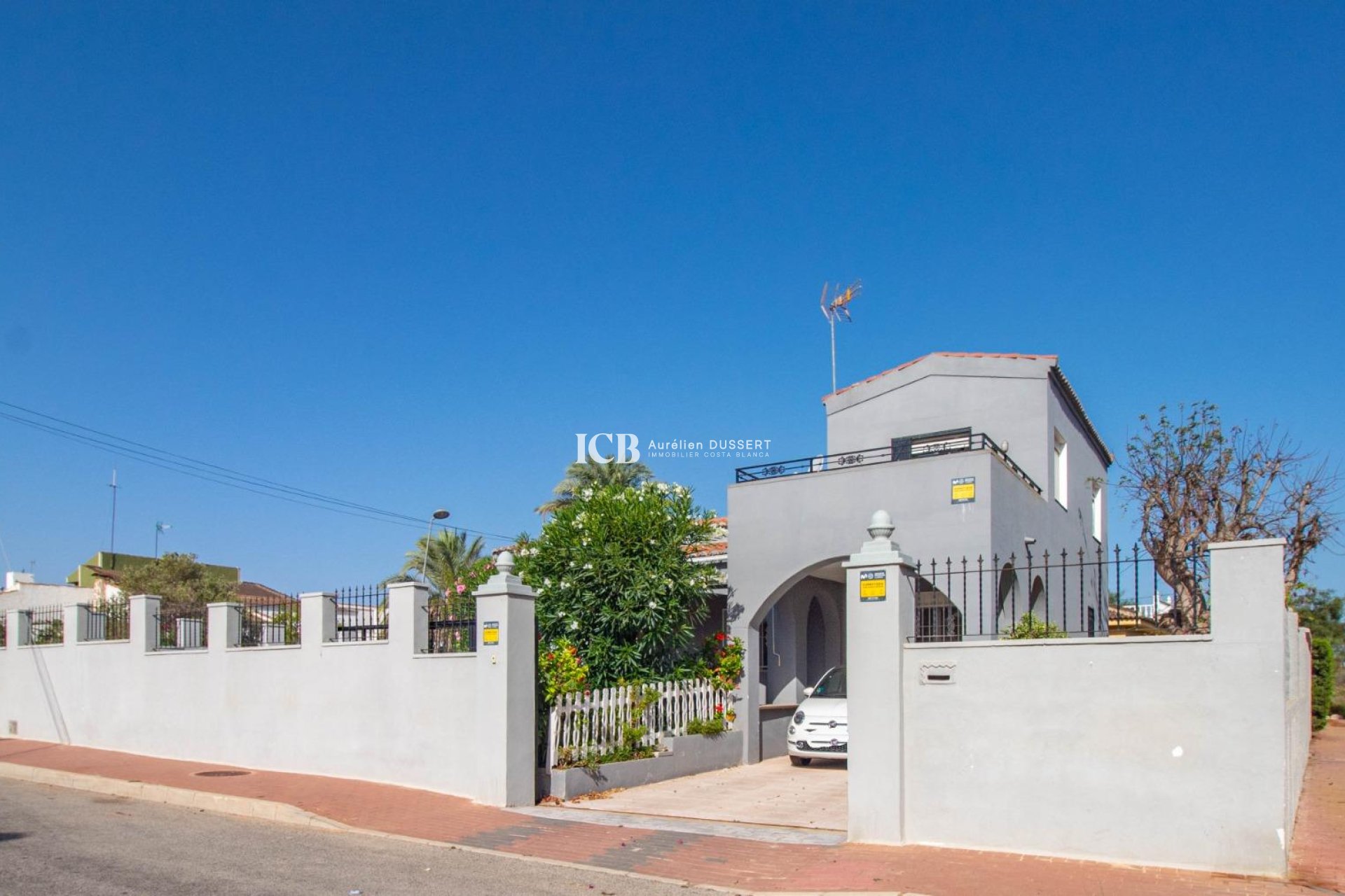 Revente - Villa -
Torrevieja - Los balcones