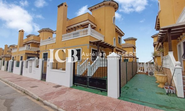 Townhouse - Resale - Ciudad Quesada -
                Doña pepa