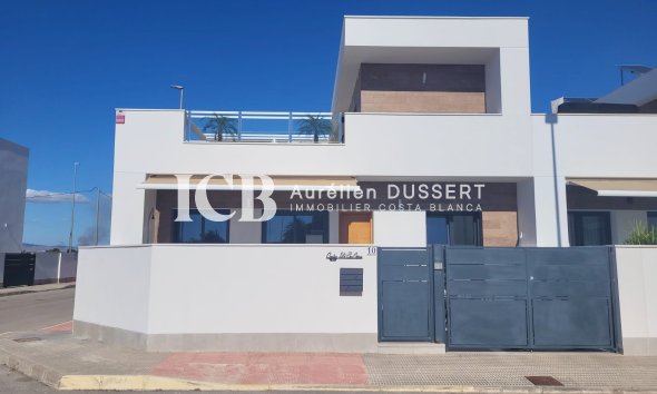 Townhouse - Resale - Daya Vieja -
                Daya Vieja