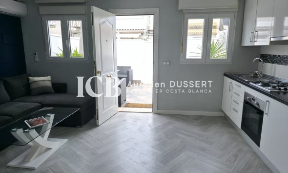 Townhouse - Resale - La Torreta -
                Torrevieja