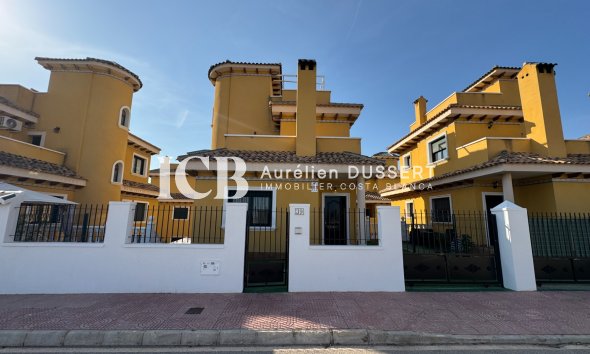 Villa - Resale - Ciudad Quesada -
                Lo marabú