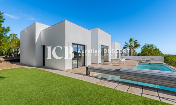 Villa - Resale - Las Colinas Golf - Las Colinas golf