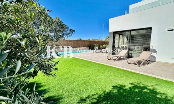 Villa - Resale - Las Colinas Golf - Las Colinas Golf