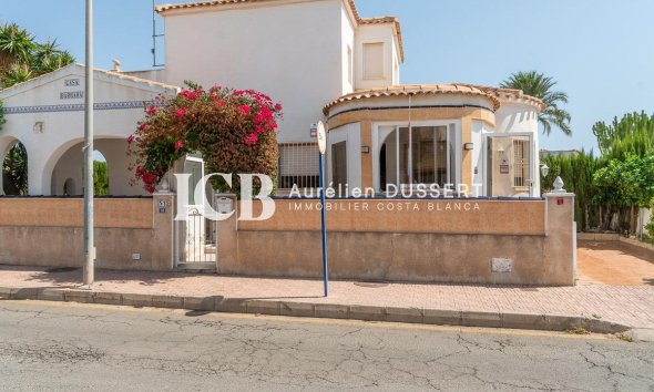 Villa - Resale - Orihuela Costa - La Florida