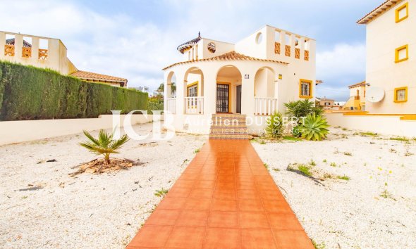 Villa - Resale - Orihuela Costa -
                Lomas de Cabo Roig