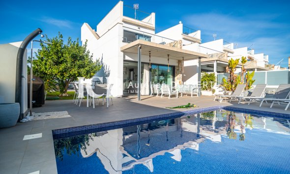 Villa - Resale - Orihuela Costa - Lomas de Cabo Roig