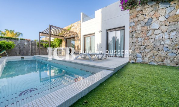 Villa - Resale - Orihuela Costa - Lomas de Cabo Roig