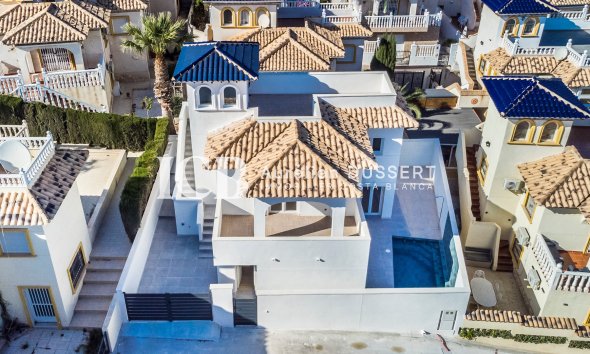 Villa - Resale - Orihuela Costa - Playa Flamenca