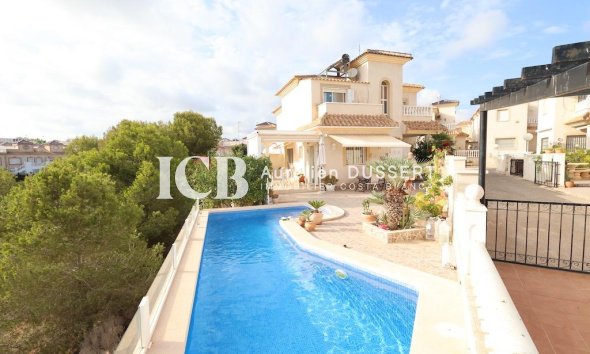 Villa - Resale - Orihuela Costa -
                Playa Flamenca